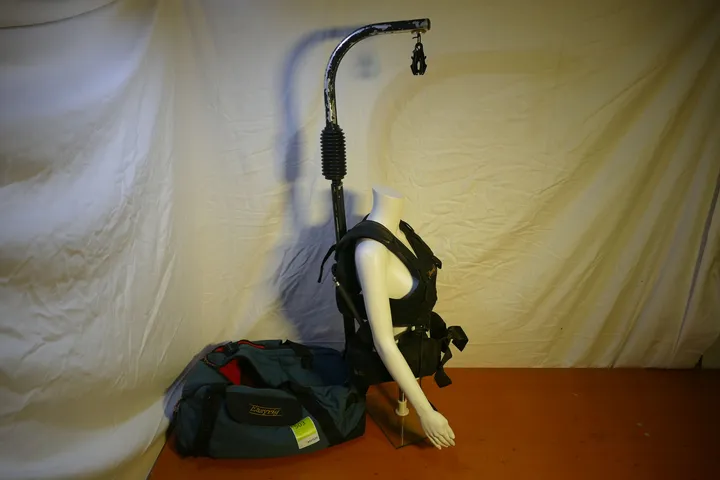 Easyrig Kameratragesystem Weste und Galgen